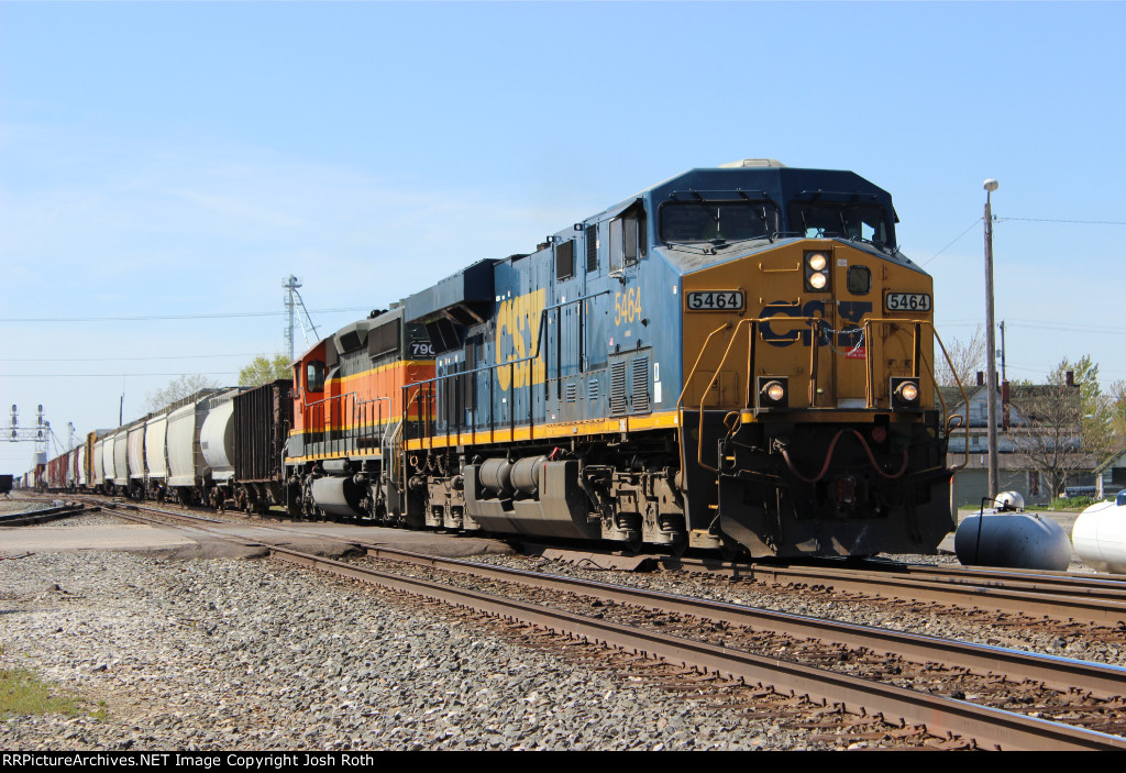 CSX 5464 & HLCX 7906